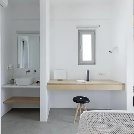 Teal Blue Aparthotel