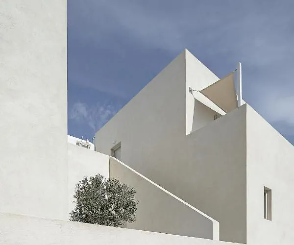 מלון דירות Teal Blue 3*